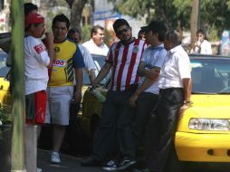 Los aficionados de ambos equipos han sido vistos por las calles de la ciudad. S.NÚÑEZ  /
