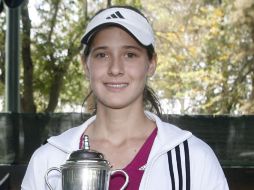 Mariana Mestre, del Guadalajara Country Club, fue la campeona de la categoría 21 años de la Copa Claudia Hernández. M. FREYRÍA  /