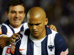 Humberto Suazo en el duelo ante el Cruz Azul en partido de la Concacaf, al que volverá a enfrentar el miércoles. MEXSPORT  /