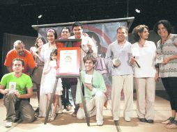 A la Deriva Teatro devela placa conmemorativa de la obra basada en el texto de William Shakespeare. A.HINOJOSA  /