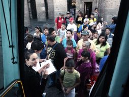 Los recorridos gratuitos incluyen destinos de ida y vuelta en un día, y otros para pernoctar. Salen del Teatro Degollado. E. BARRERA  /