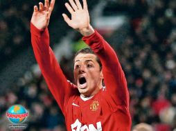 “Chicharito” Hernández podría arrancar hoy de titular en St. James Park. EFE  /