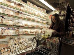 El índice de precios internacionales de los alimentos bajó 2.9 por ciento. EFE  /