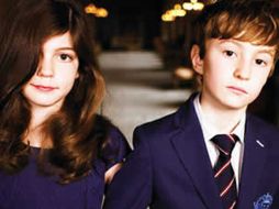 'Mini' Kate recibirá un vestido azul marino de Dior y 'mini' William, un blazer Hackett. ESPECIAL ALEXANDALEXA.COM  /