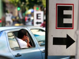 De mil 167 inspecciones a estacionamientos en 2010, 493 fueron infraccionados por anomalías en la concesión. A. GARCÍA  /