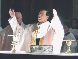 Norberto Rivera, durante el oficio religioso en la Catedral Metropolitana, insta a los delincuentes a retomar la senda del bien. NTX  /