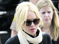 Lindsay Lohan al salir del juzgado el viernes, después de ser condenada a 120 días de cárcel. REUTERS  /