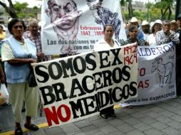 Manifestación de ex braceros jaliscienses en 2009, frente al Congreso local. E. BARRERA  /
