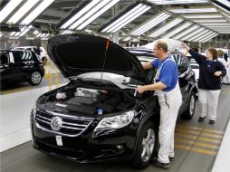 La utilidad operativa de la compañía, subió a dos mil 910 millones de euros. AP  /