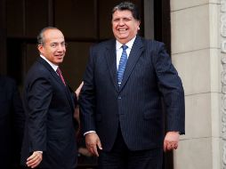 Los mandatarios Felipe Calderón y Alan García se reunieron en la capital peruana. REUTERS  /