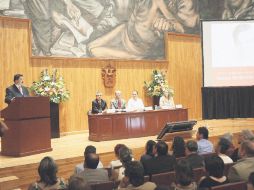 Ceremonia de la quinta entrega de la Presea al Servicio Social Universitario en el Paraninfo de la UdeG. ARCHIVO  /