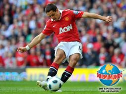 Javier Hernández en la jugada que abriera el marcador del partido. AFP  /