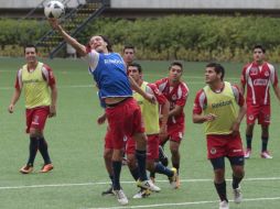 Reynoso y el resto de sus compañeros se preparan para el primer capítulo de las semifinales de la Liguilla Clausura 2011. S. NUÑEZ  /