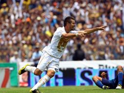El delantero paraguayo, Dante López, festeja tras anotar un gol ante Chivas en el partido de semifinales. MEXSPORT  /