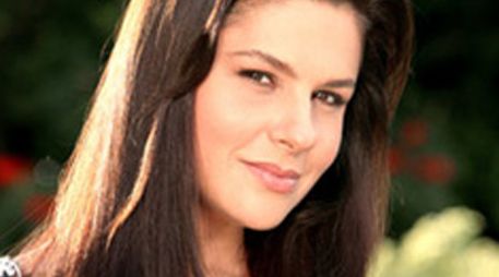 La actriz adelantó que se unirá a una subasta que tendrá lugar el martes próximo a beneficio de niños con cáncer. ESPECIAL  /