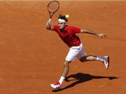Roger Federer tuvo una cómoda victoria sobre Feliciano López con lo que avanza en el torneo de París. AP  /
