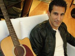 A los 12 años, ya tenía una banda con la que interpretaba canciones de grupos de rock. EFE  /