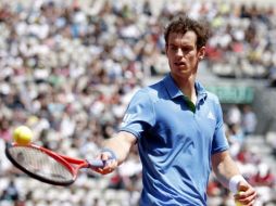 Andy Murray pudo dominar su encuentro con éxito para triunfar en su inicio en Roland Garros. EFE  /