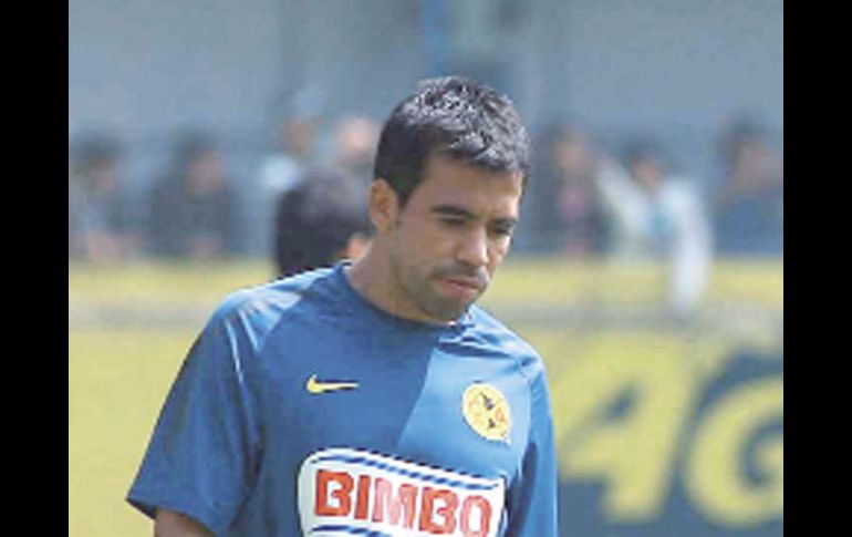 El mediocampista azulcrema, Pavel Pardo, aún tiene contrato vigente con el América por seis meses. MEXSPORT  /