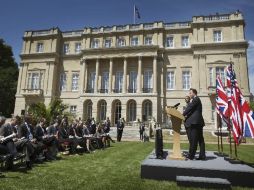 Ofrecieron una conferencia de prensa durante la segunda jornada de la gira de Obama en Reino Unido. REUTERS  /