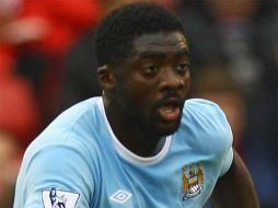 Kolo Toure mancha su trayectoría al dar positivo en una prueba anti dopaje. ESPECIAL  /