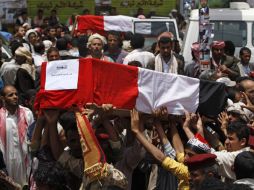 Unos 300 miembros de Al Qaeda tomaron la ciudad yemení de Zinjibar y la declararon ''Emirato Islámico''. REUTERS  /