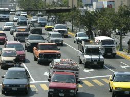 La importación de autos 'chatarra' causa un rezago en las ventas de autos nuevos. ARCHIVO  /