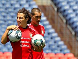 Andrés Guardado durante una sesión de entrenamiento con la Selección Mexicana. MEXSPORT  /
