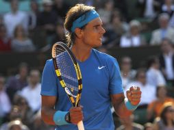 El tenista español, Rafael Nadal, celebra un punto ante el sueco Robin Soderlin.EFE  /