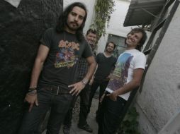 Los integrantes de Disidente admiran a escritores como William S. Burroughs, Charles Bukowski y Dante Alighieri.A.HINOJOSA  /