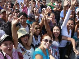 Entre amigos o familia, la gente se dio cita desde temprana hora.S.NÚÑEZ  /