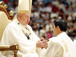 Los nuevos presbíteros prometieron obediencia y respeto al cardenal y sus sucesores. E. PACHECO  /
