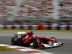 El piloto español Fernando Alonso de Ferrari, durante la segunda sesión de entrenamientos del circuito de Montreal. EFE  /