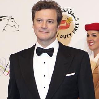 Colin Firth es condecorado como Comandante de la Orden del Imperio Británico