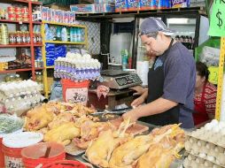 El país produce 2.8 millones de tonelada de carne de pollo. ARCHIVO  /