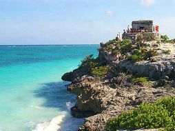 Cerca de Cancún se encuentran zonas arqueológicas como El Rey y Tulúm. ESPECIAL  /