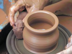 Este cambio es en beneficio de la salud y el trabajo de los artesanos alfareros. ESPECIAL  /