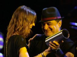 Jaime López bailó y se divirtió toda la noche en el Teatro Diana. A. HINOJOSA  /