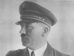 Se cree que el autor de las fotografías era parte del cuerpo propagandístico de Hitler. HITLER.ORG  /