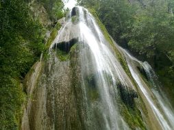 Cascada Cola de Caballo, un emblema de Nuevo León. ESPECIAL  /