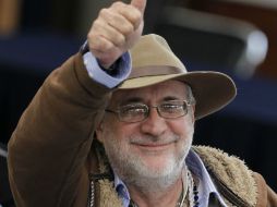 El poeta Javier Sicilia, junto a un grupo de ciudadanos, está cerca de reunirse con los legisladores. AP  /