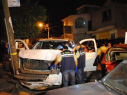 En un intento de escape, la víctima recorrió al menos 50 metros, pero se impactó contra dos autos. O. RUVALCABA  /