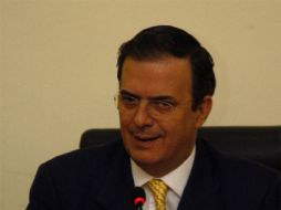 Marcelo Ebrard considera a los aspirantes panistas para 2012 como interesantes y buenos contendientes. NTX  /