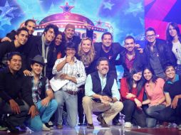 Rubén y Santiago Galindo, productores de 'Pequeños gigantes' y parte de la producción. EL UNIVERSAL  /