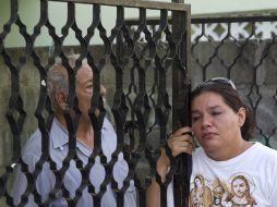 Familiares del mexicano Humberto Leal García en la prisión de Huntsville, tras la ejecución. EFE  /