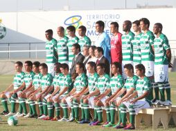 Además, el equipo se tomó la fotografía oficialn hoy por la mañana para fines promocionales. NOTIMEX  /