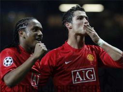 La revista Forbes enlista los 50 equipos deportivos más caros del mundo, encabezándola el Manchester United.  /