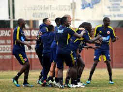 Selección colombiana durante sesión de entrenamiento antes de los cuartos de final. EFE  /