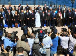 Representantes de organizaciones internacionales y países posan durante la reunión del llamado Grupo de Contacto sobre Libia. AFP  /