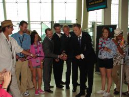 Enrique Beltranena asegura que la cobertura de estas rutas aéreas tendrá un carácter provisional. ARCHIVO  /